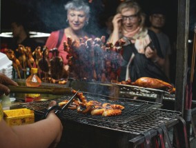 义乌江河源烧烤美食，味觉之旅的独特体验与美食探秘