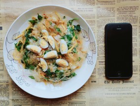 探索上海迪士尼乐园的美食之旅，家常菜篇的饕餮盛宴