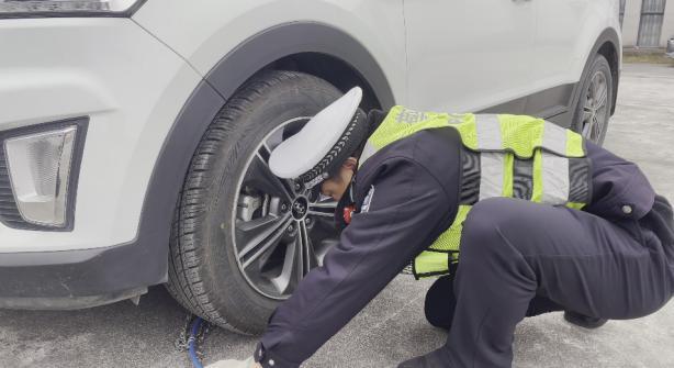 局地大暴雪！降温超16℃！波及25省份 寒潮来袭雨雪覆盖  第8张