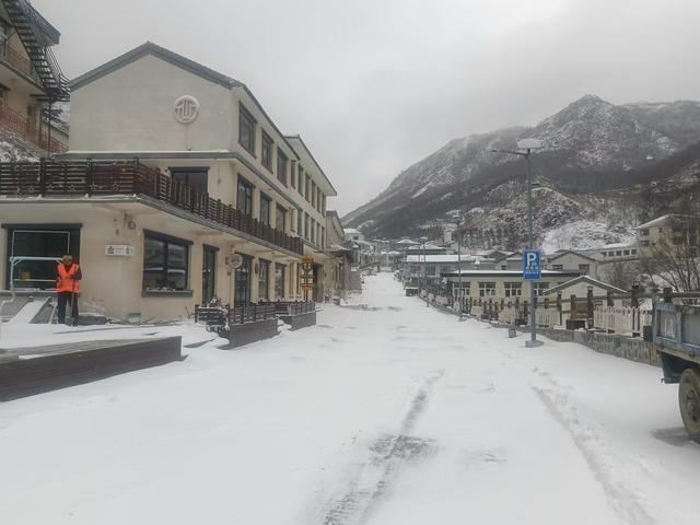 北京初雪 高海拔山区迎来薄雪  第5张