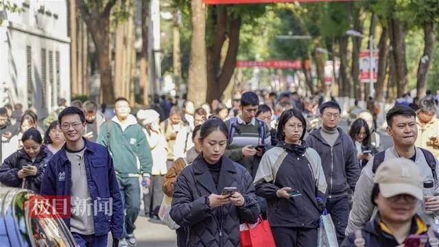 考生称行测题目变化大 政治理论首设模块考查  第2张