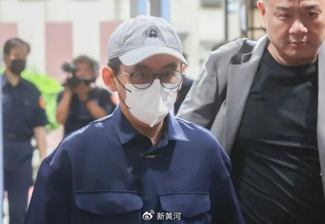 知名主持人黄子佼 获刑8个月 涉持未成年性影像被判刑  第1张