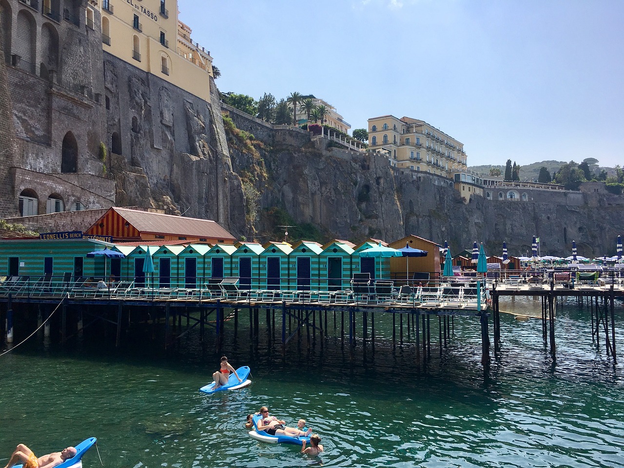 中央保利海岸美食之旅，饕餮盛宴的探索与发现  第1张