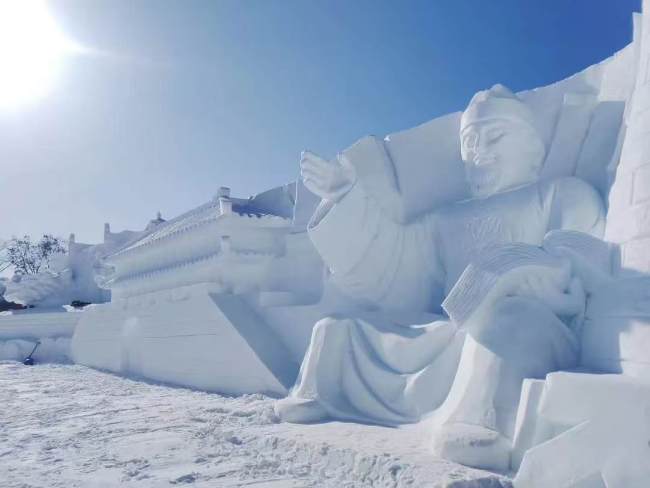 北京龙庆峡进入“采冰季” 巧思打造冰雪童话世界  第4张