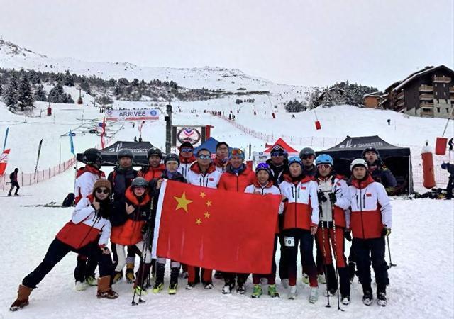 中国滑雪登山队！5人参赛揽7金 米兰冬奥有望创历史  第1张