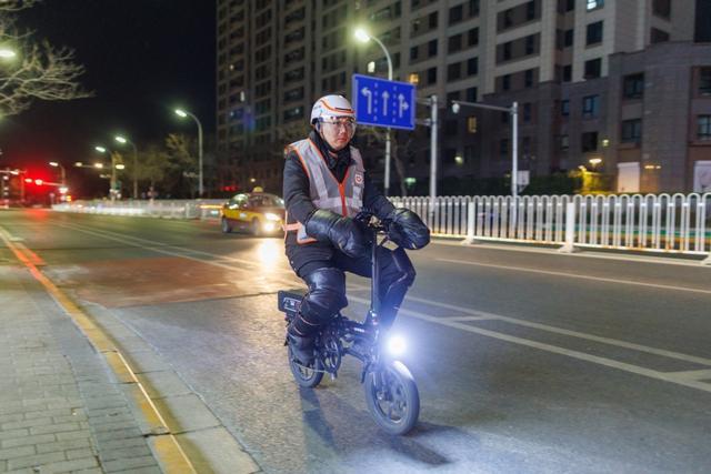 伴夜食堂请代驾司机吃夜宵 温暖寒冬夜晚  第3张