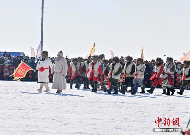 吉林查干湖冰雪渔猎文化旅游节开幕 游客共赏冬日盛景  第1张